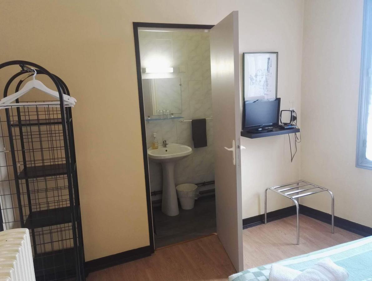 Hotel Du Square ريوم المظهر الخارجي الصورة